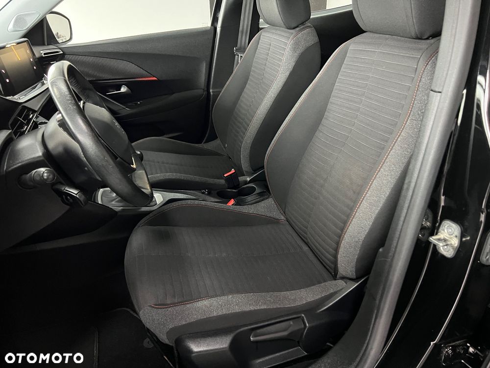 Peugeot 2008 - 11