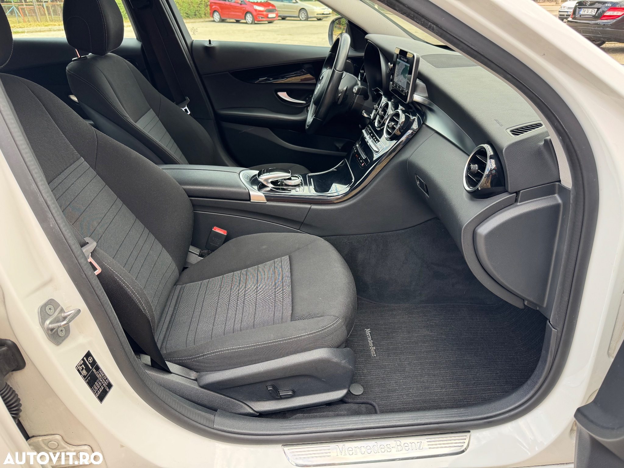 Mercedes-Benz C 220 (BlueTEC) d T 7G-TRONIC Avantgarde - 7