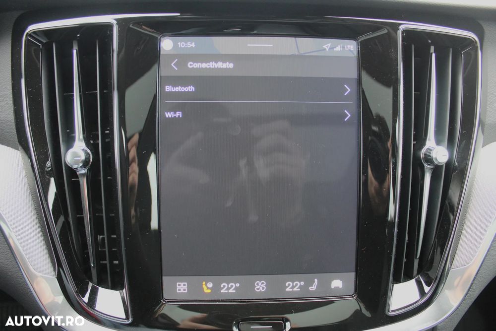 Volvo V60 B4 B DKG Plus Dark - 29