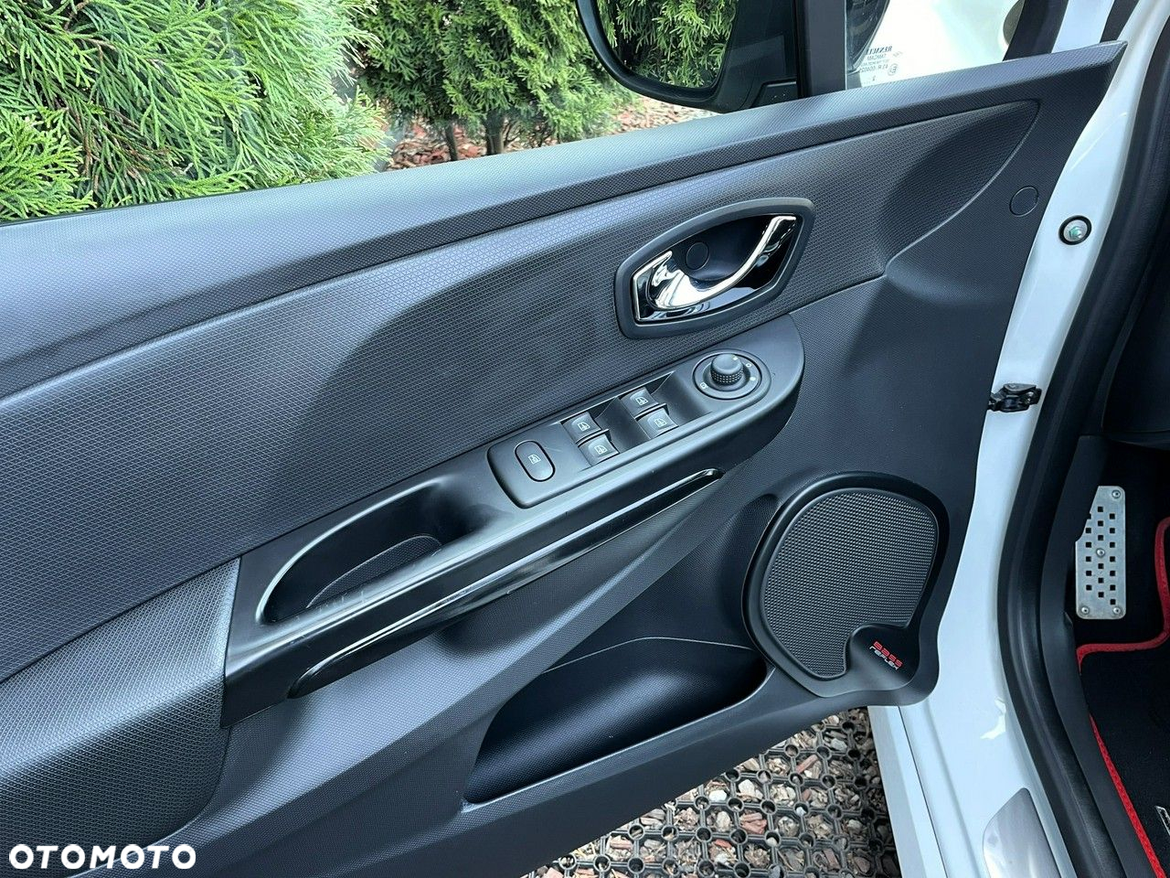 Renault Clio 1.6 R.S 200 EDC - 14