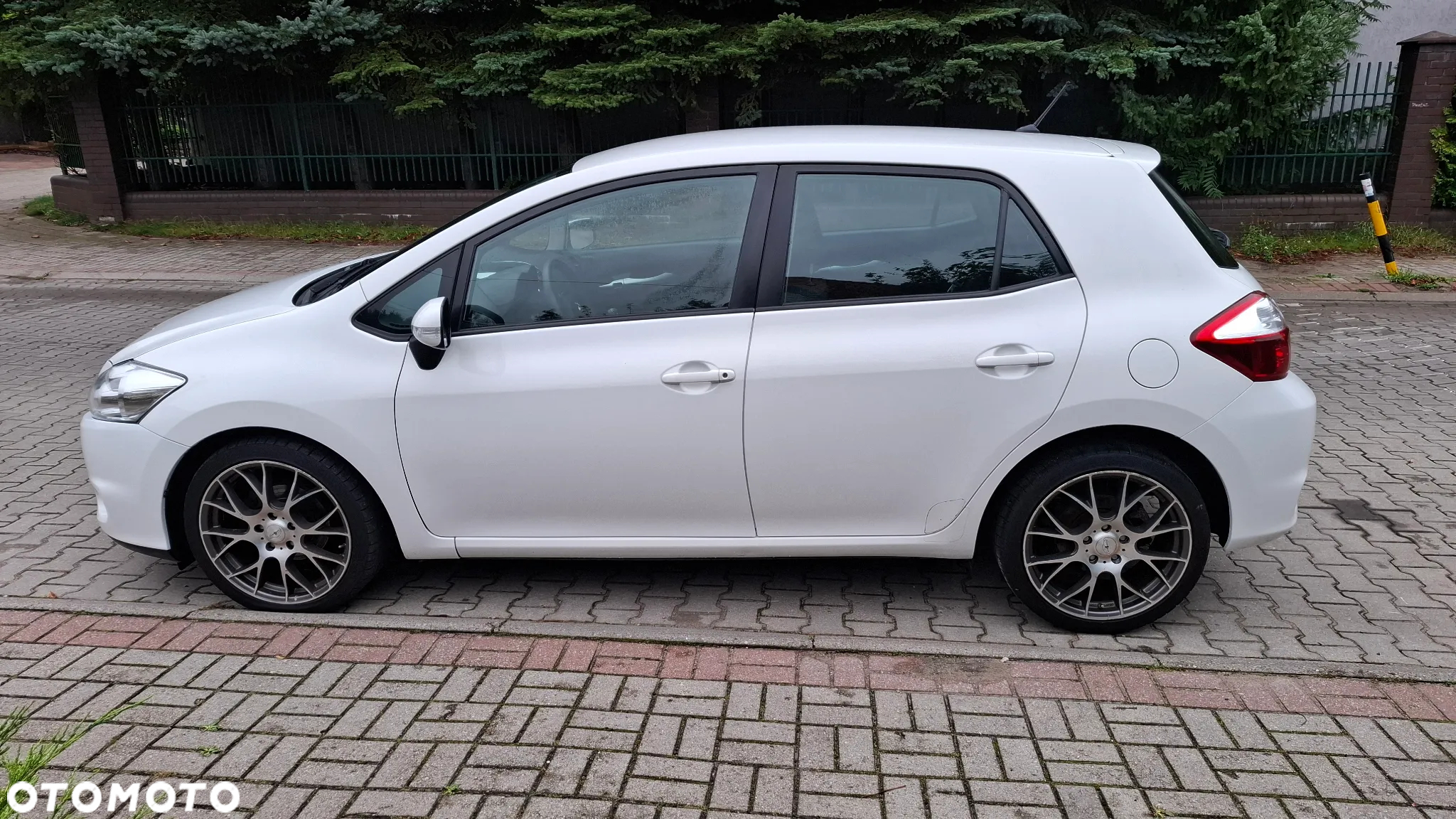 Toyota Auris 1.6 Edition - 2
