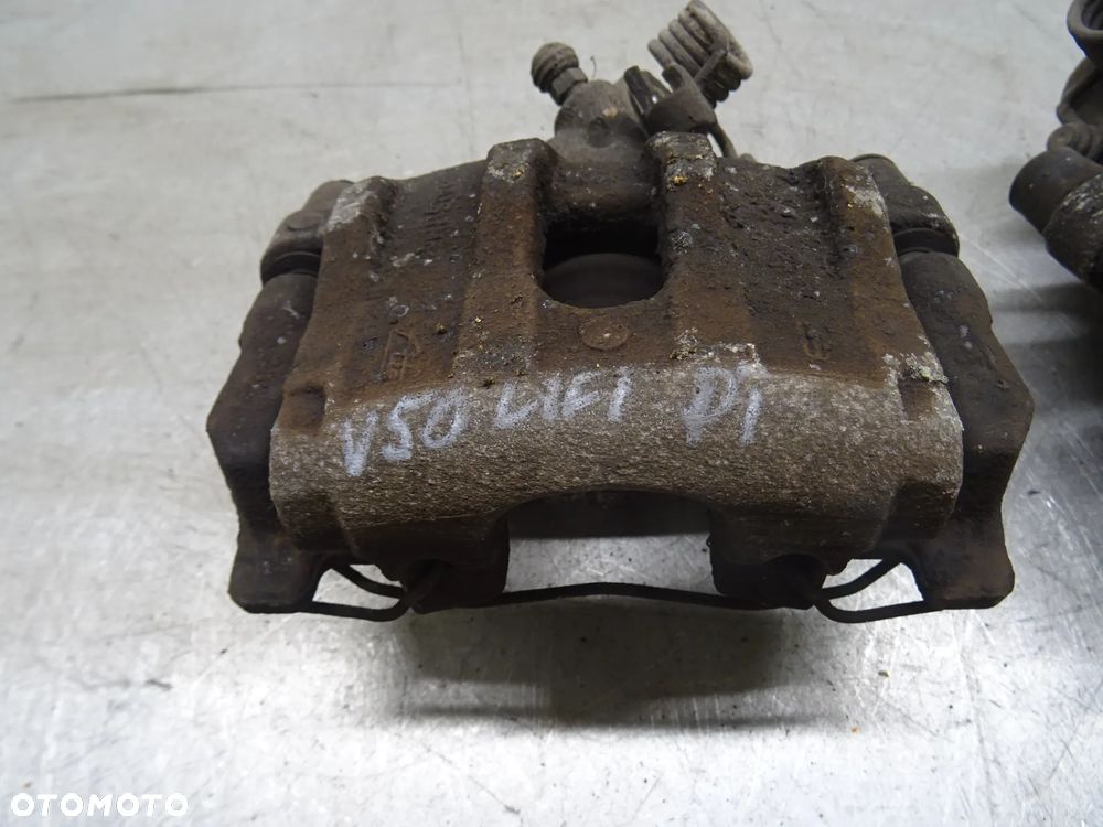 VOLVO V50 2.0TDCI ZACISK HAMULCOWY TYŁ PRAWY LEWY - 2