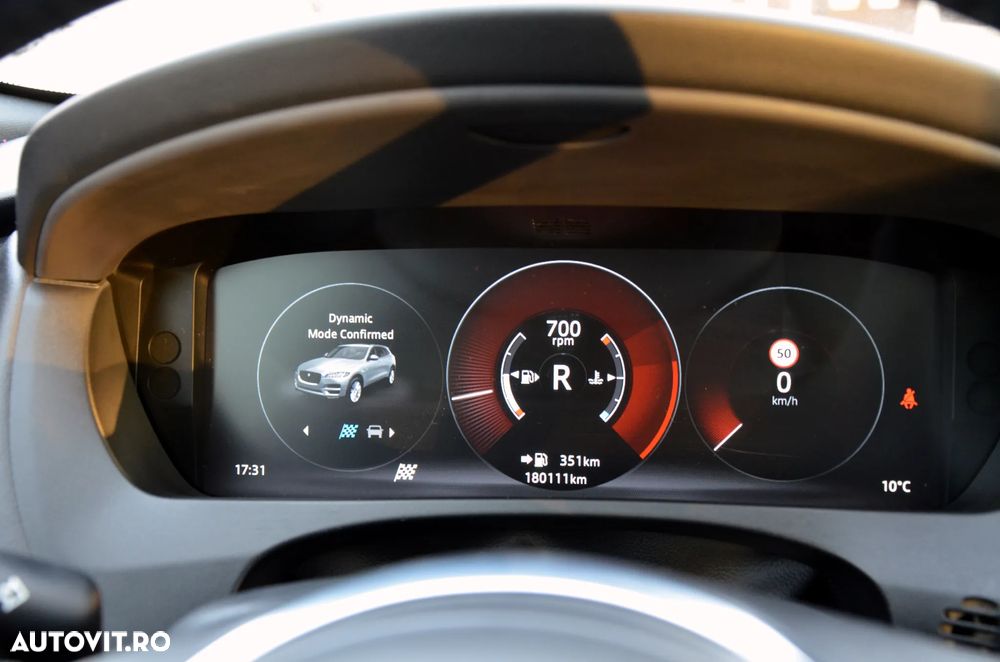 Jaguar F-Pace 20d AWD Aut. R-Sport - 26