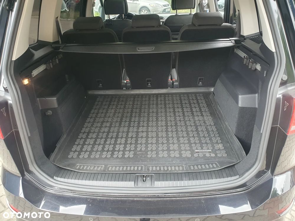 Volkswagen Touran 1.5 TSI ACT OPF DSG Highline - 6