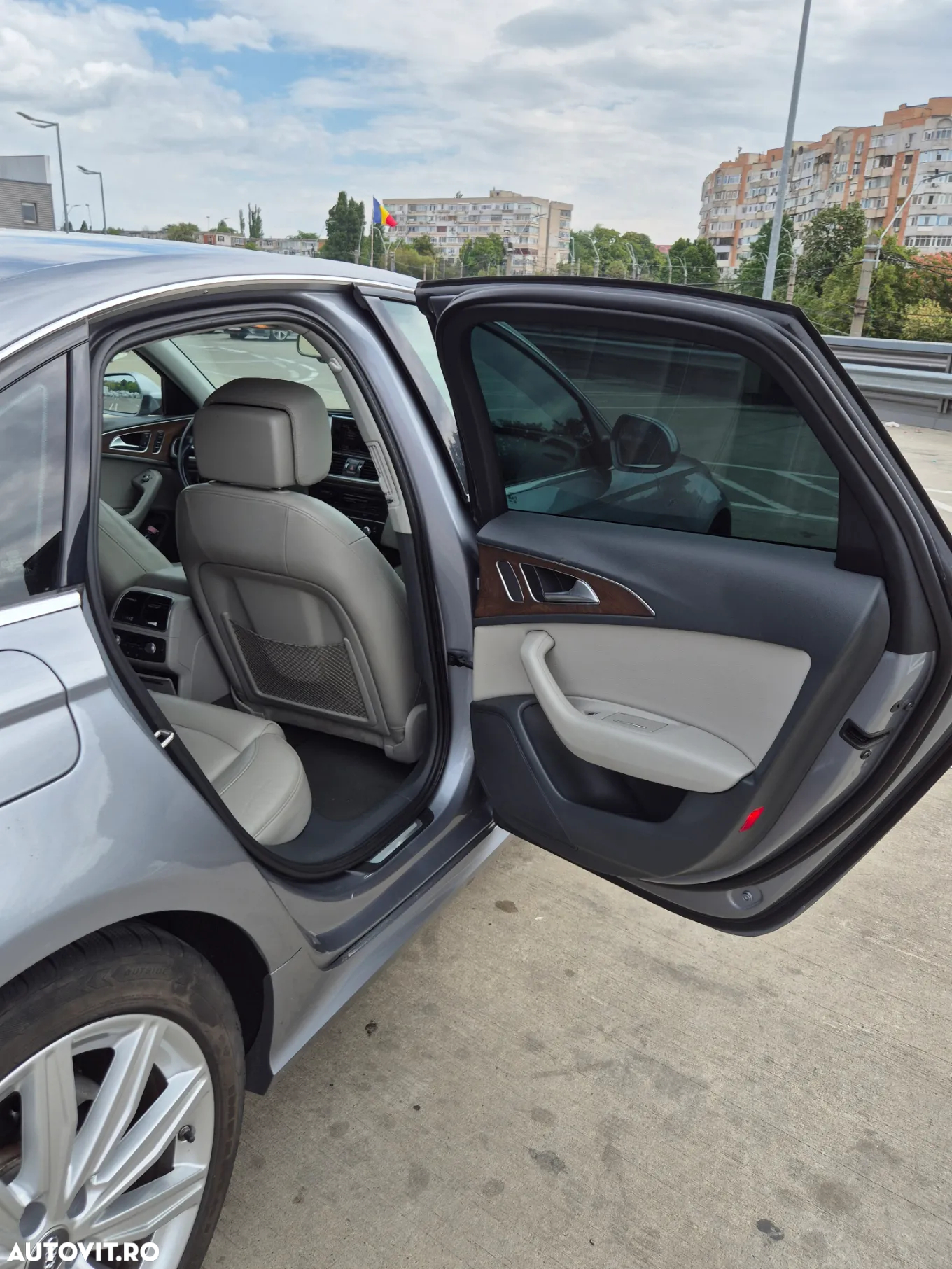 Audi A6 2.0 TDI Ultra DPF S tronic - 9