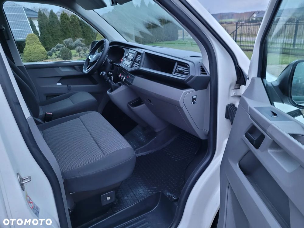 Volkswagen Transporter T6.1 - 12
