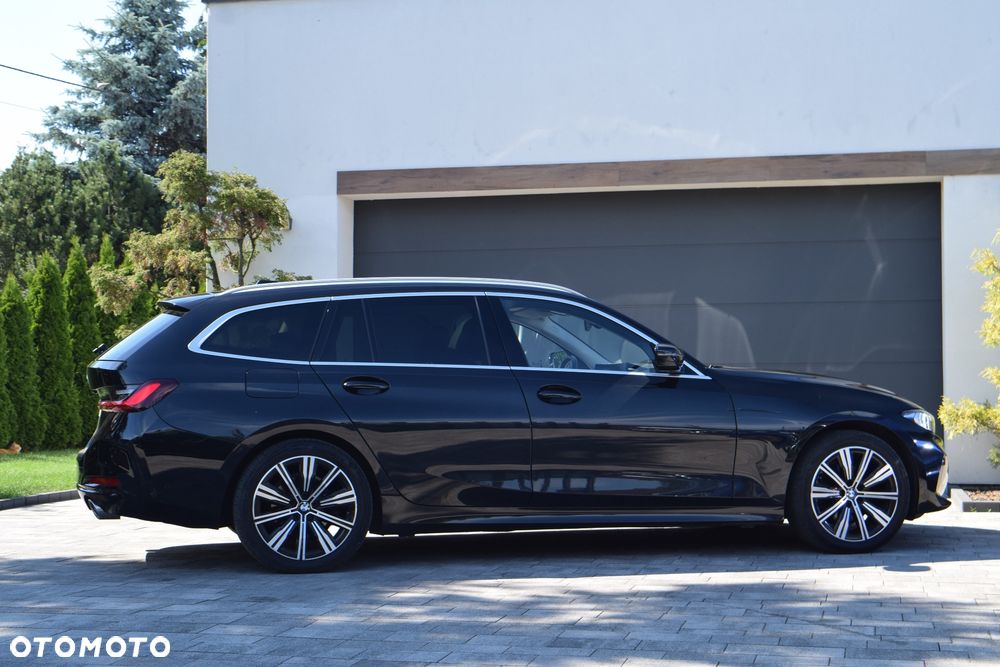 BMW Seria 3 320d xDrive Luxury Line sport - 8