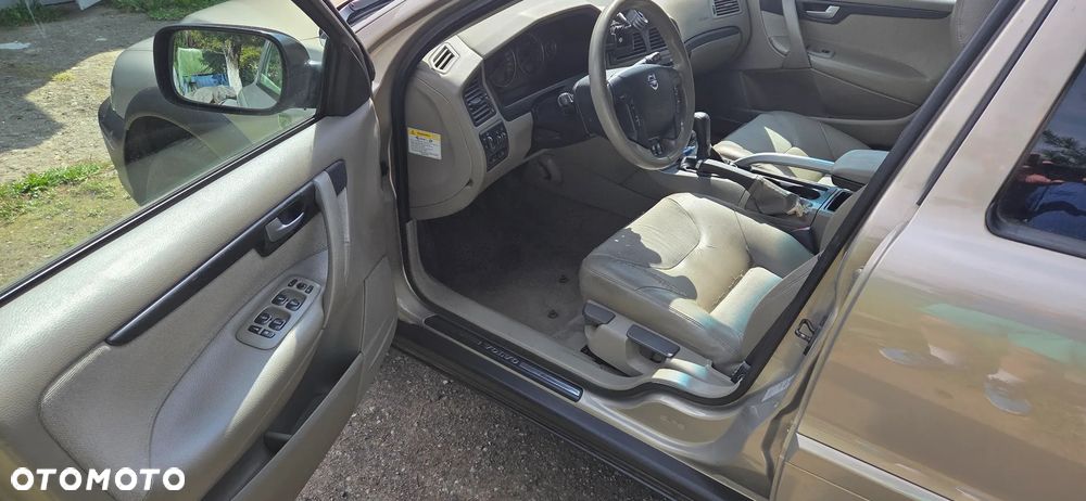 Volvo XC 70 2.5T AWD Momentum - 13