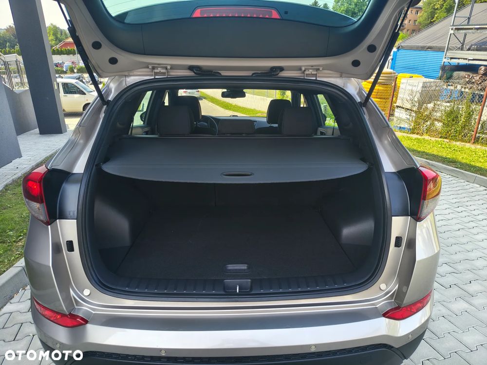 Hyundai Tucson blue 1.6 GDi 2WD Navi - 23