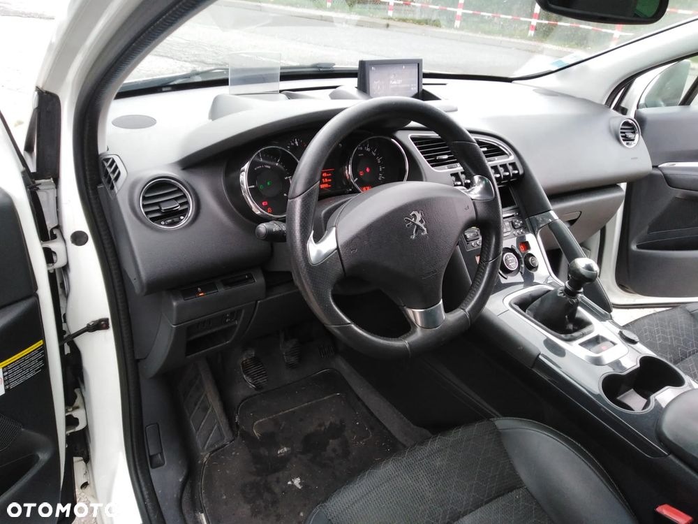 Peugeot 3008 HDi 115 Allure - 25