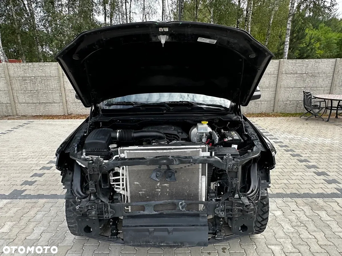 Dodge RAM 1500 5.7 4x4 - 23