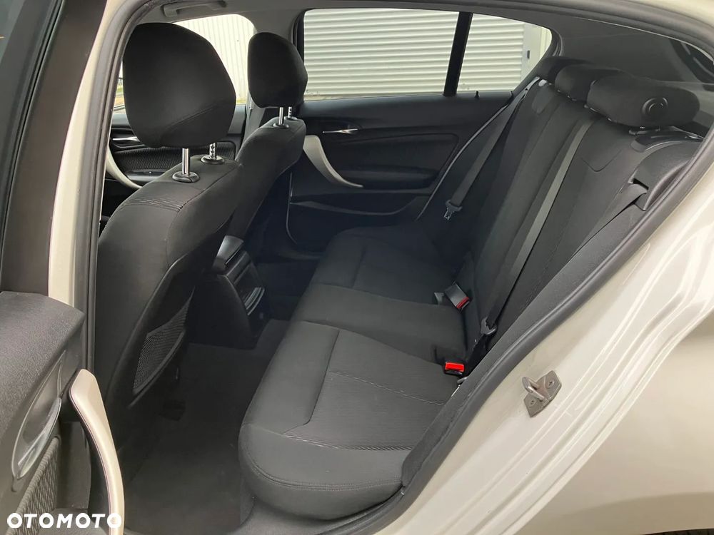 BMW Seria 1 118i Urban Line - 6