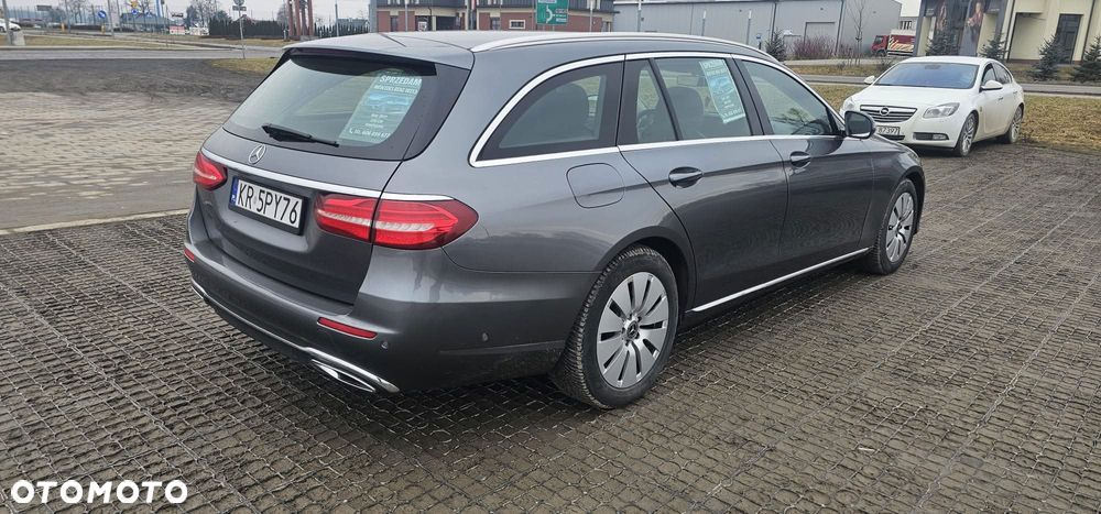 Mercedes-Benz Klasa E 220 d 9G-TRONIC Avantgarde - 4