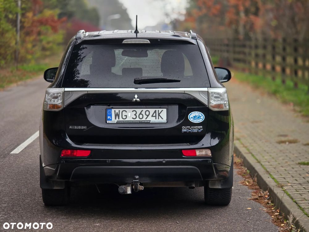 Mitsubishi Outlander - 15