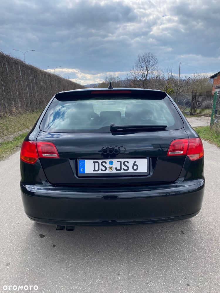 Audi A3 Sportback - 11