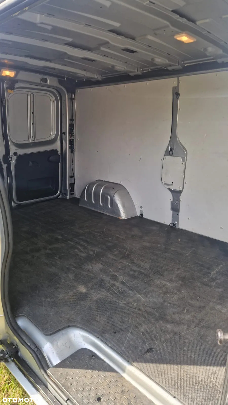Opel Vivaro - 21