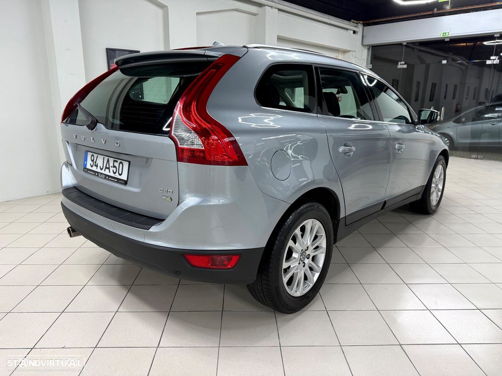Volvo XC 60 2.4 D Drive Momentum - 5