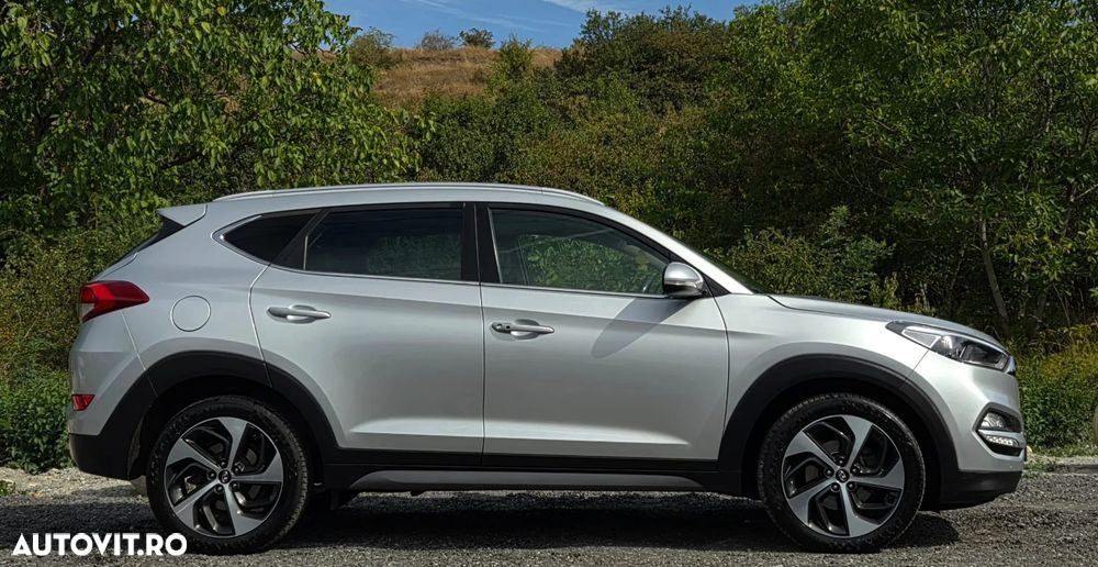 Hyundai Tucson 2.0 CRDI 4WD Automatik Style - 4