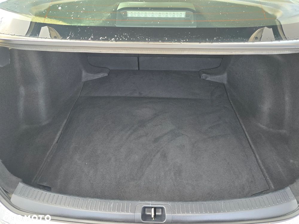 Toyota Corolla 1.8 Hybrid GPF Comfort - 16