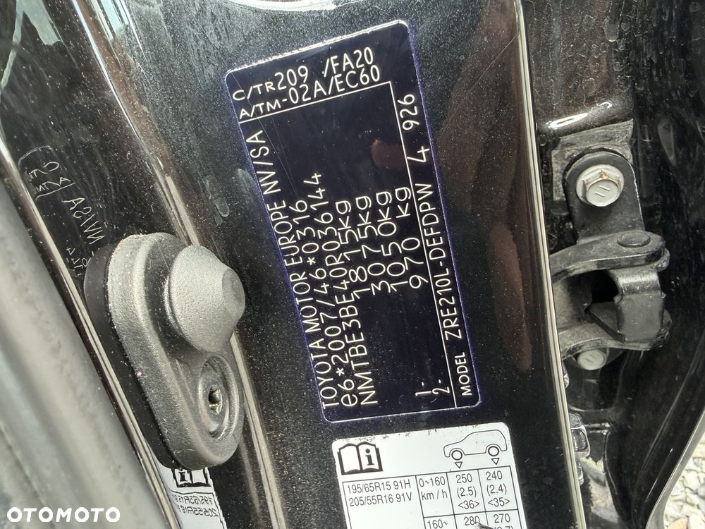 Toyota Corolla 1.6 Comfort - 24