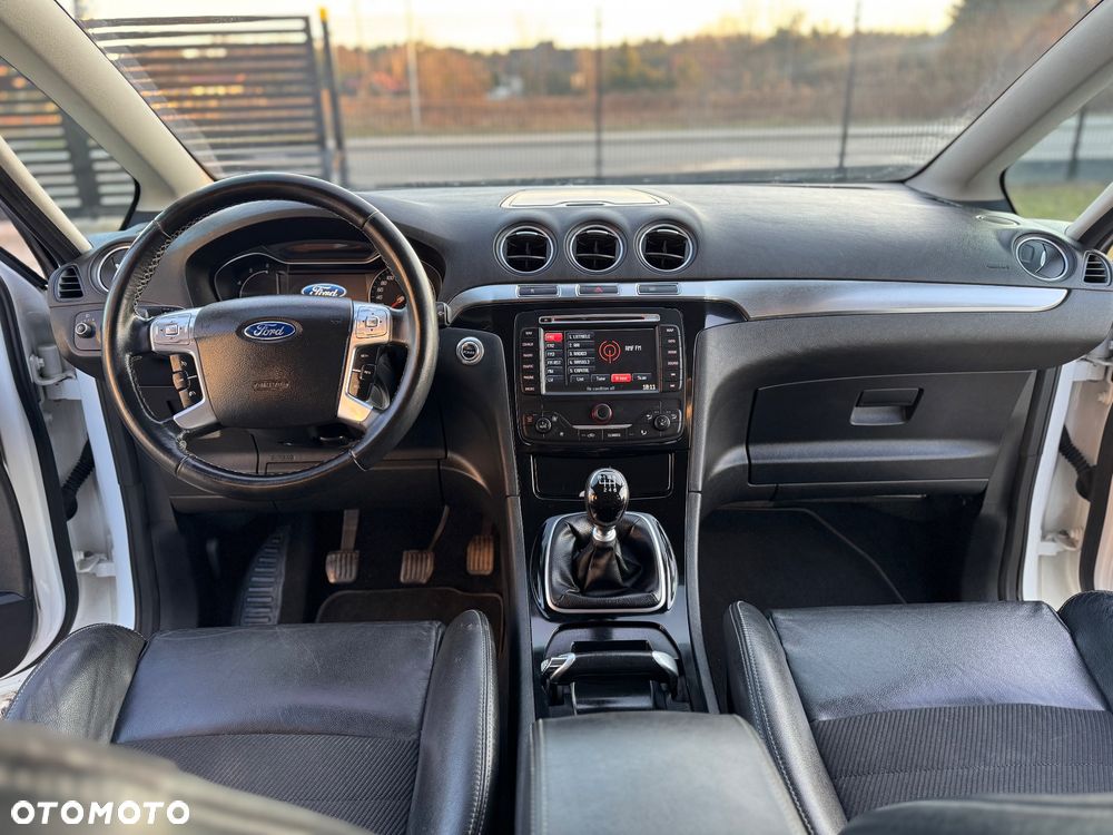 Ford S-Max 2.0 TDCi DPF Titanium X - 30