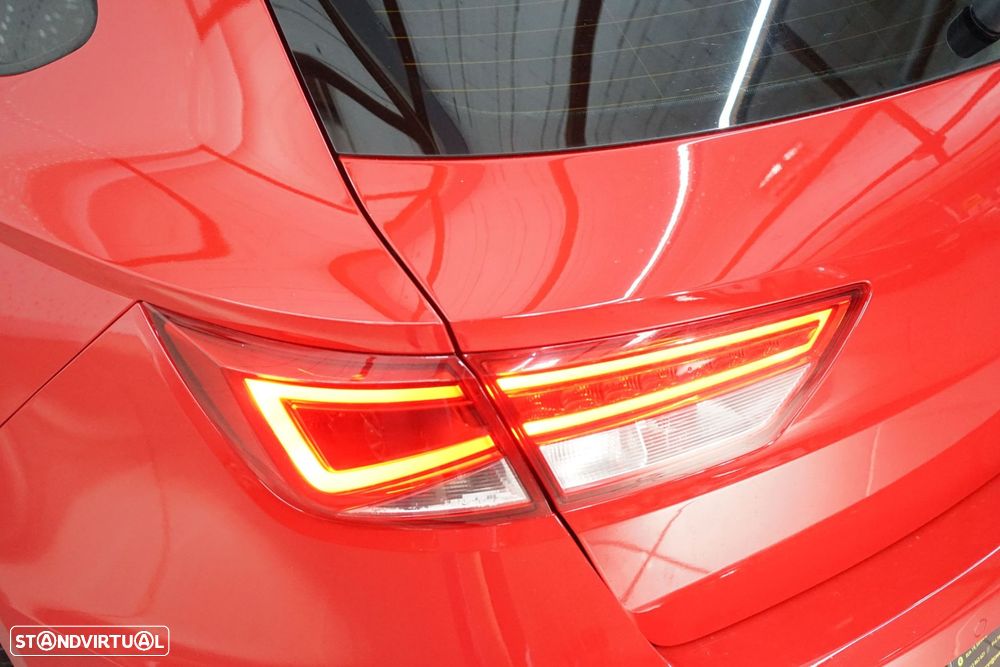 SEAT Leon ST 2.0 TDI S&S DSG FR - 11