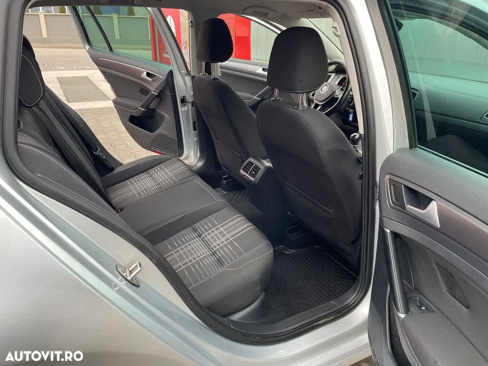 Volkswagen Golf 1.6 TDI BlueMotion Technology Lounge - 14