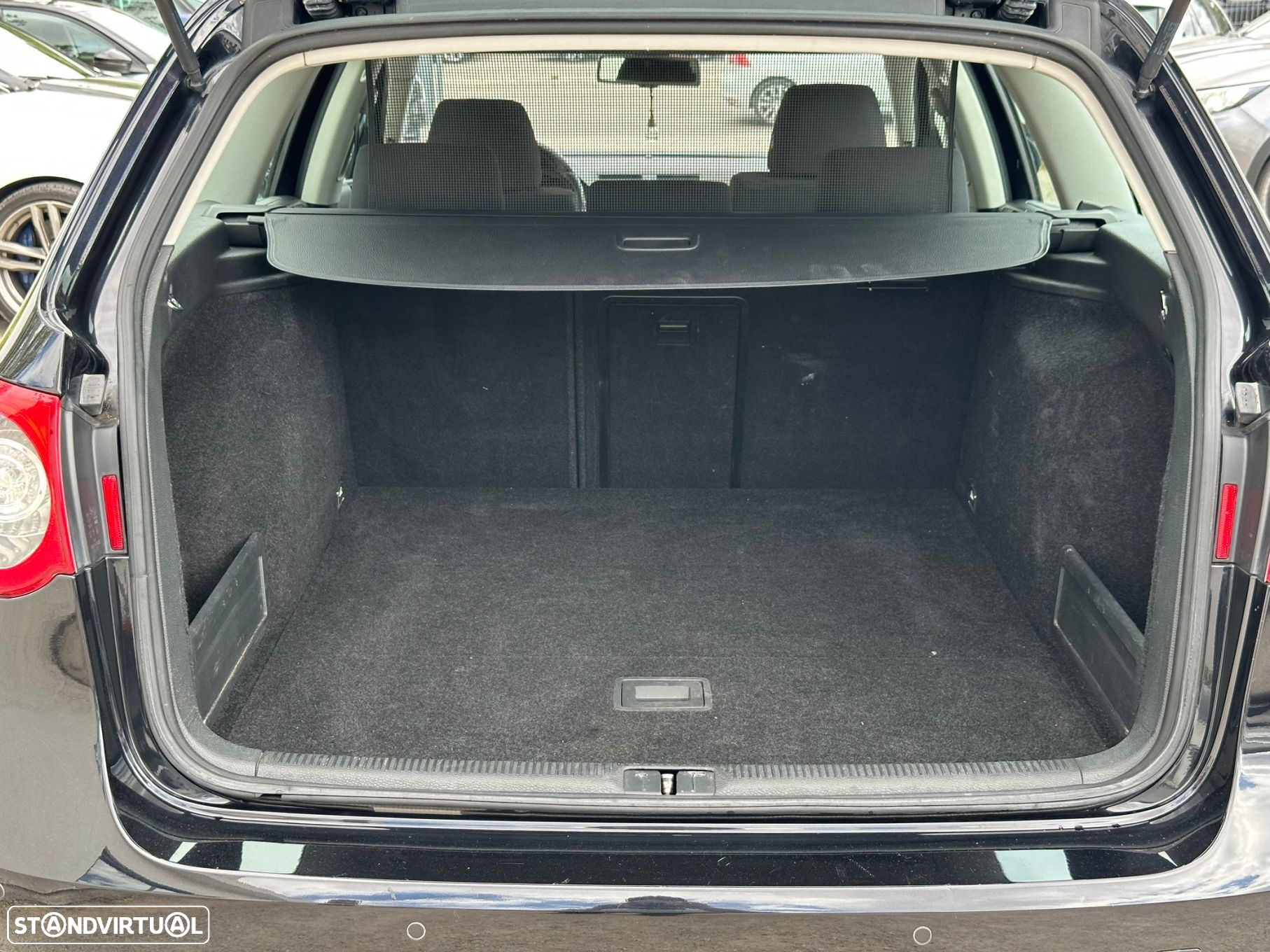 VW Passat Variant 2.0 TDi Confortline - 34