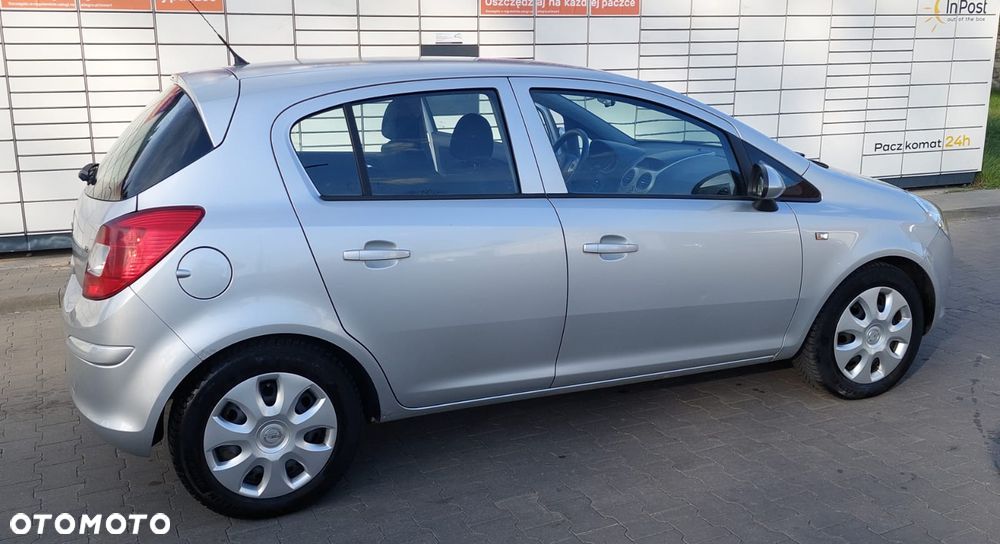 Opel Corsa 1.2 16V - 9