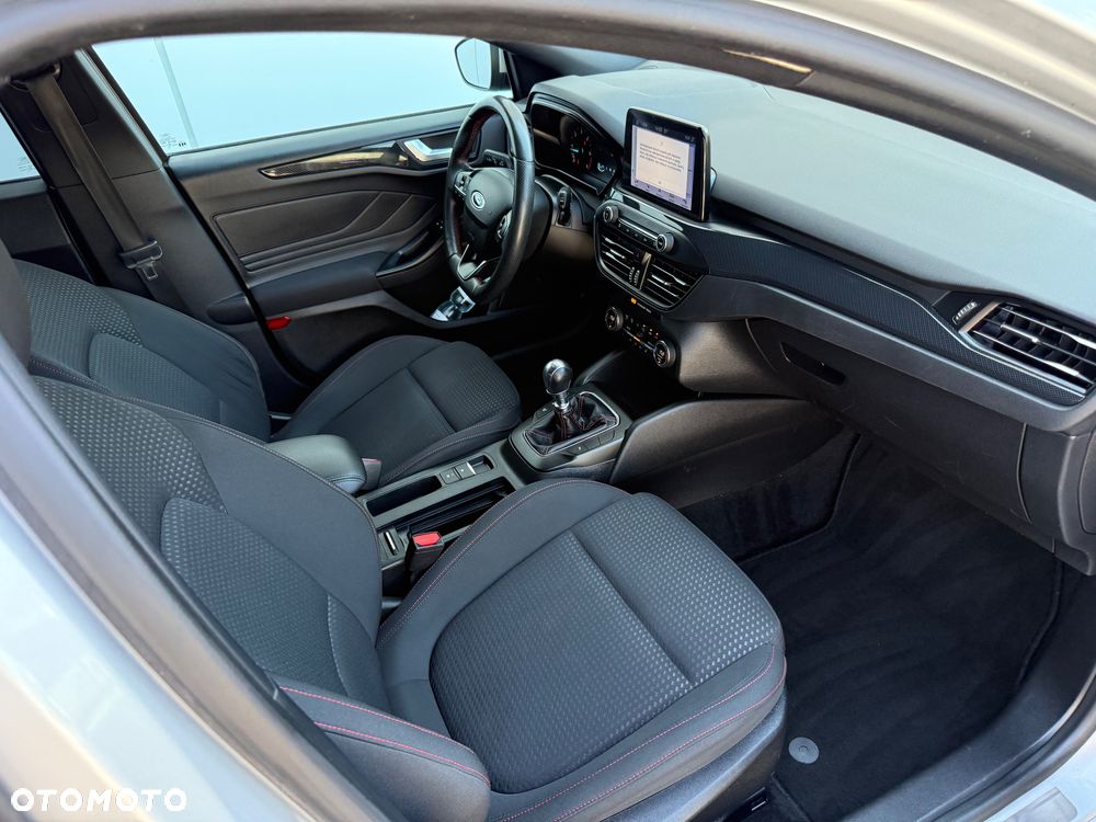 Ford Focus 2.0 TDCi ST-Line Black ASS - 32