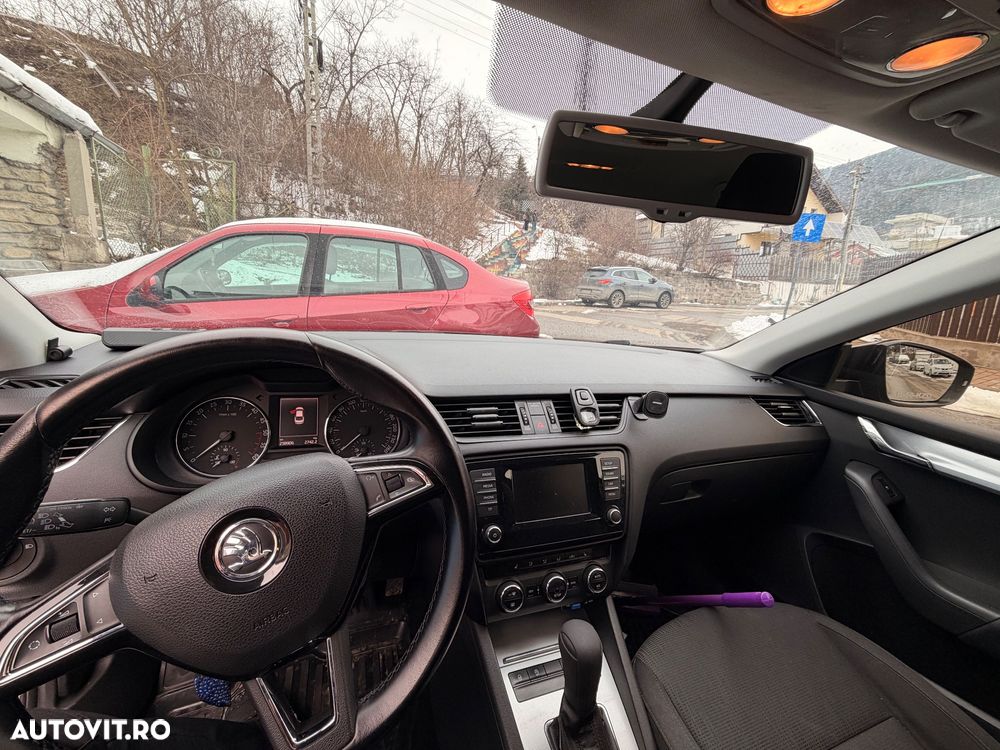 Skoda Octavia 2.0 TDI ELEGANCE DSG - 9