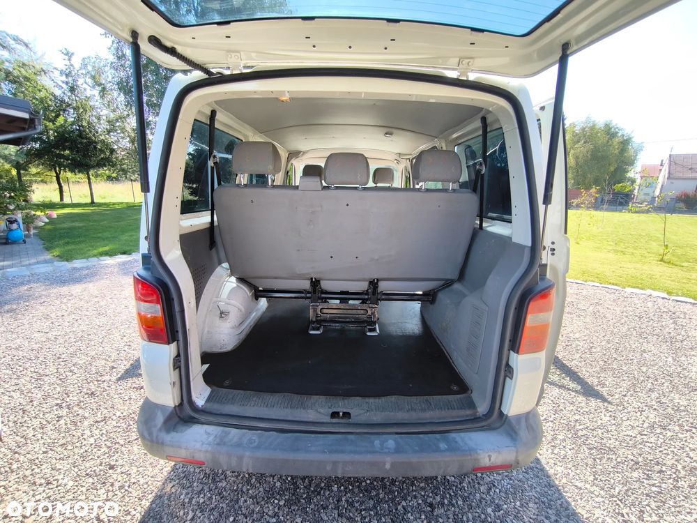 Volkswagen Transporter Shuttle L1 - 9
