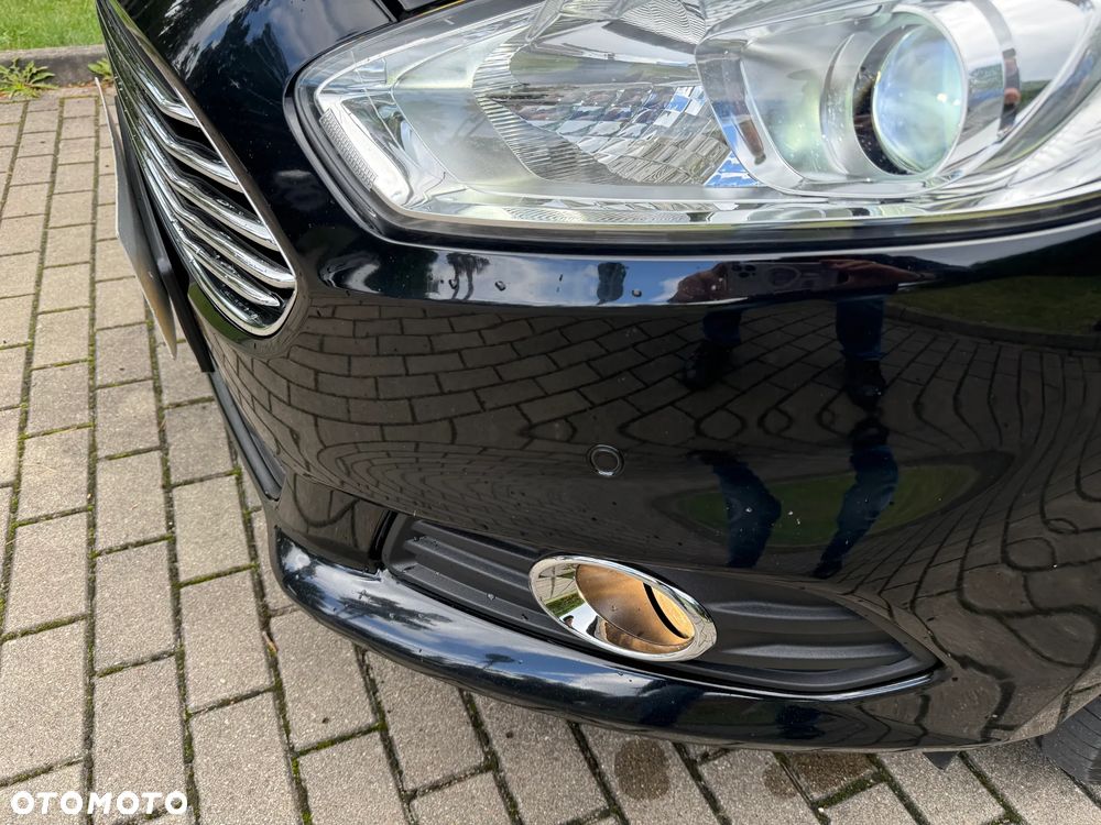 Ford S-Max - 13