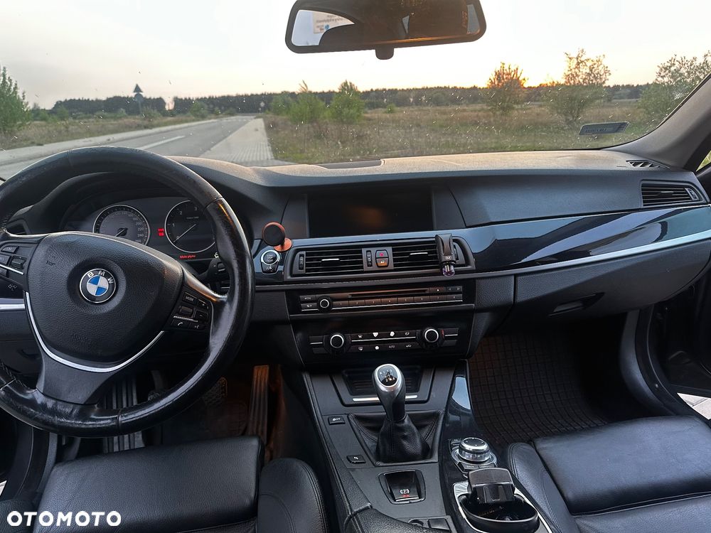 BMW Seria 5 - 12