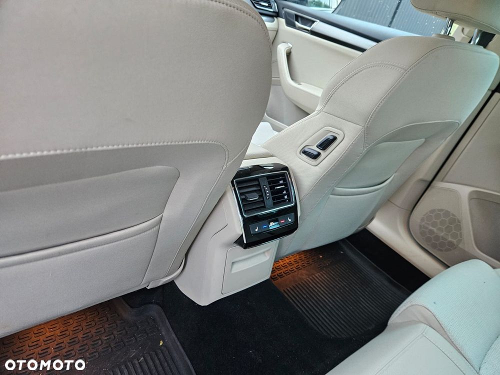 Skoda Superb 2.0 TSI Style DSG - 10