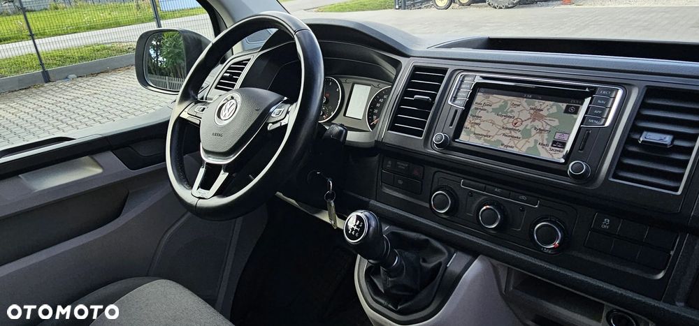 Volkswagen Transporter - 4