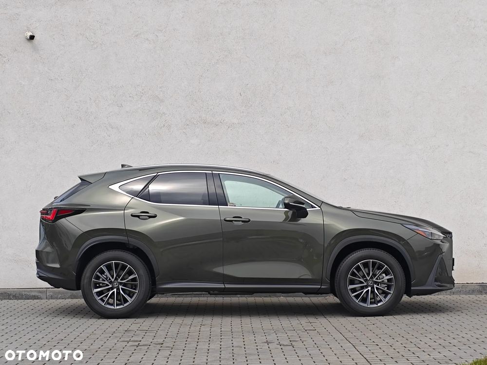 Lexus NX 350h Prestige AWD - 8