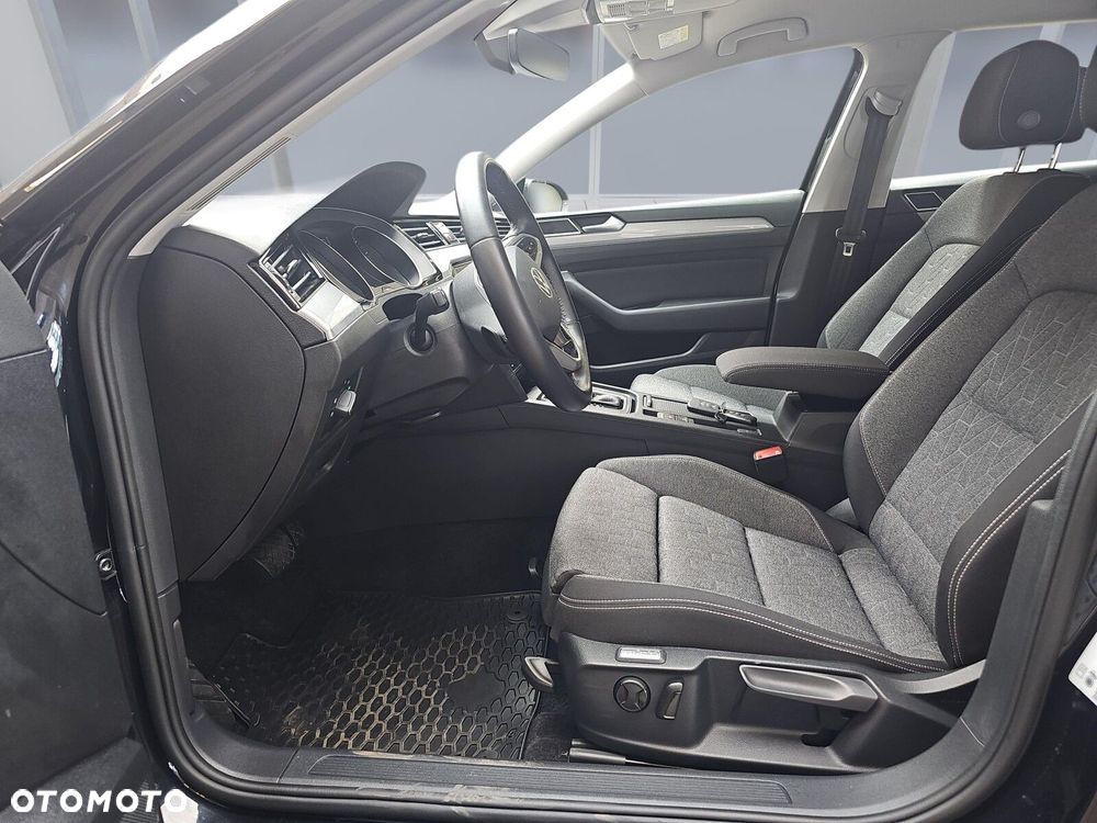 Volkswagen Passat Variant 1.5 TSI EVO Business DSG - 9