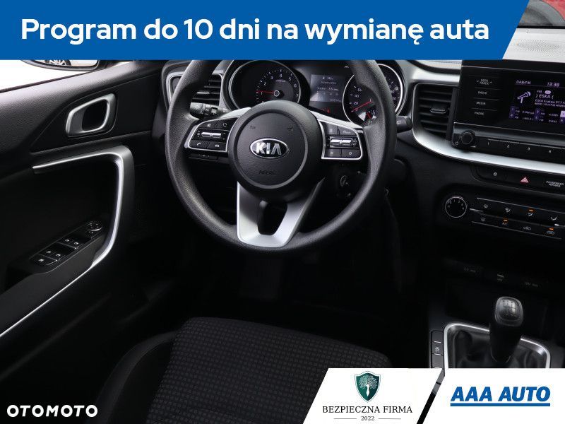 Kia Ceed - 9