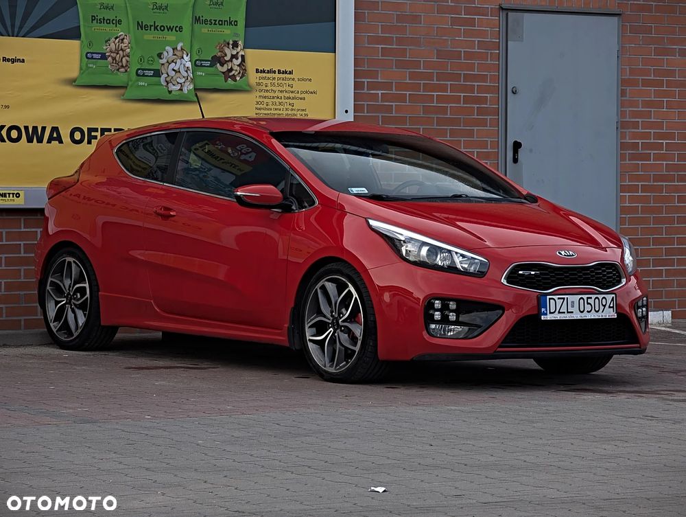 Kia ProCeed - 17