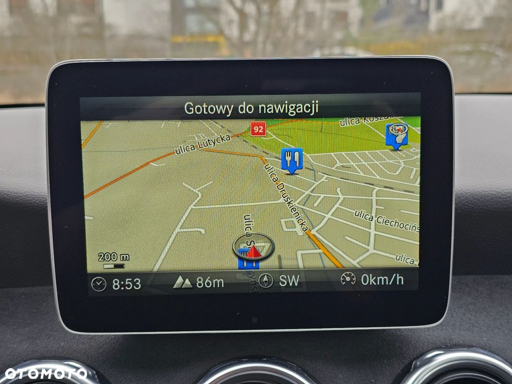 Mercedes-Benz GLA 200 7G-DCT AMG Line - 31