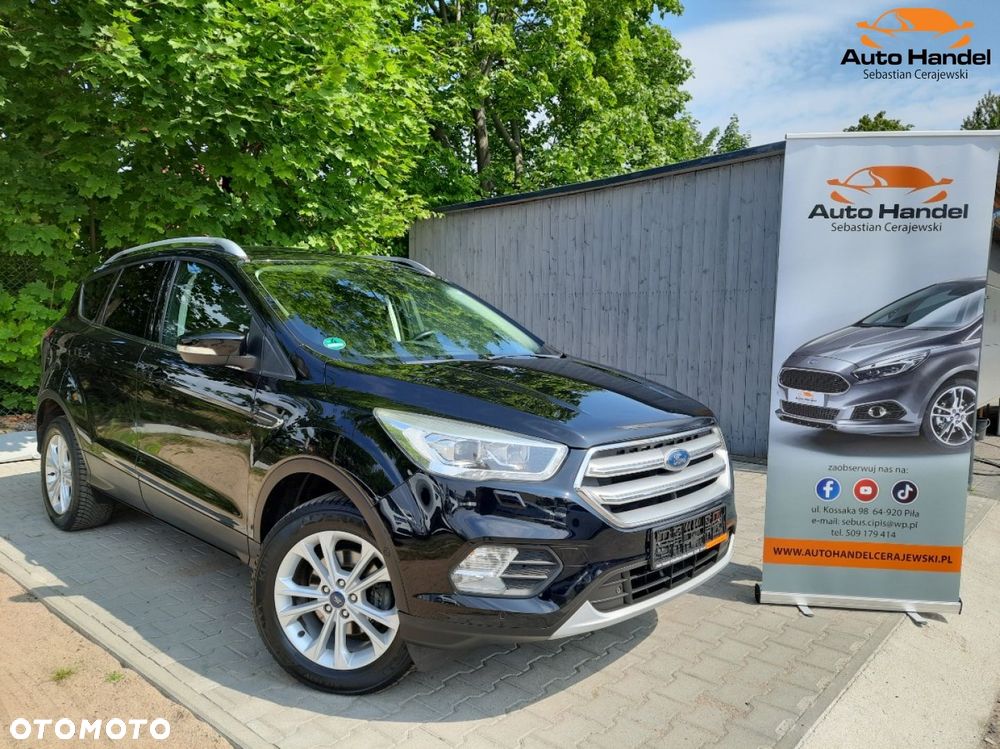 Ford Kuga 1.5 EcoBoost 2x4 Titanium - 3