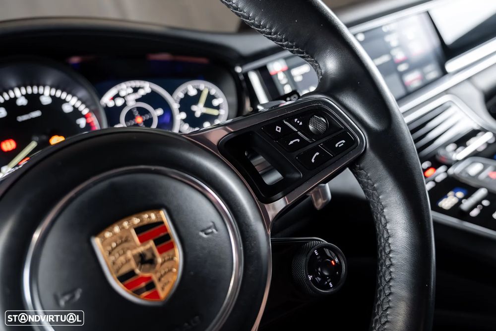 Porsche Panamera Sport Turismo - 14