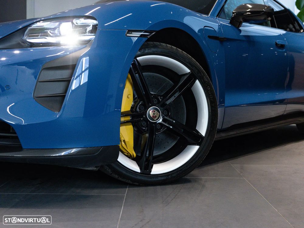 Porsche Taycan Sport Turismo GTS - 45