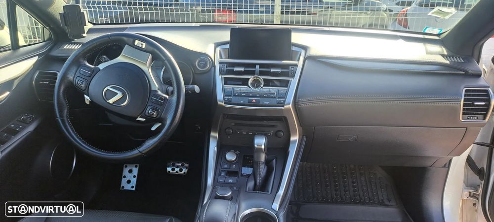 Lexus NX 300h F Sport 4WD - 6