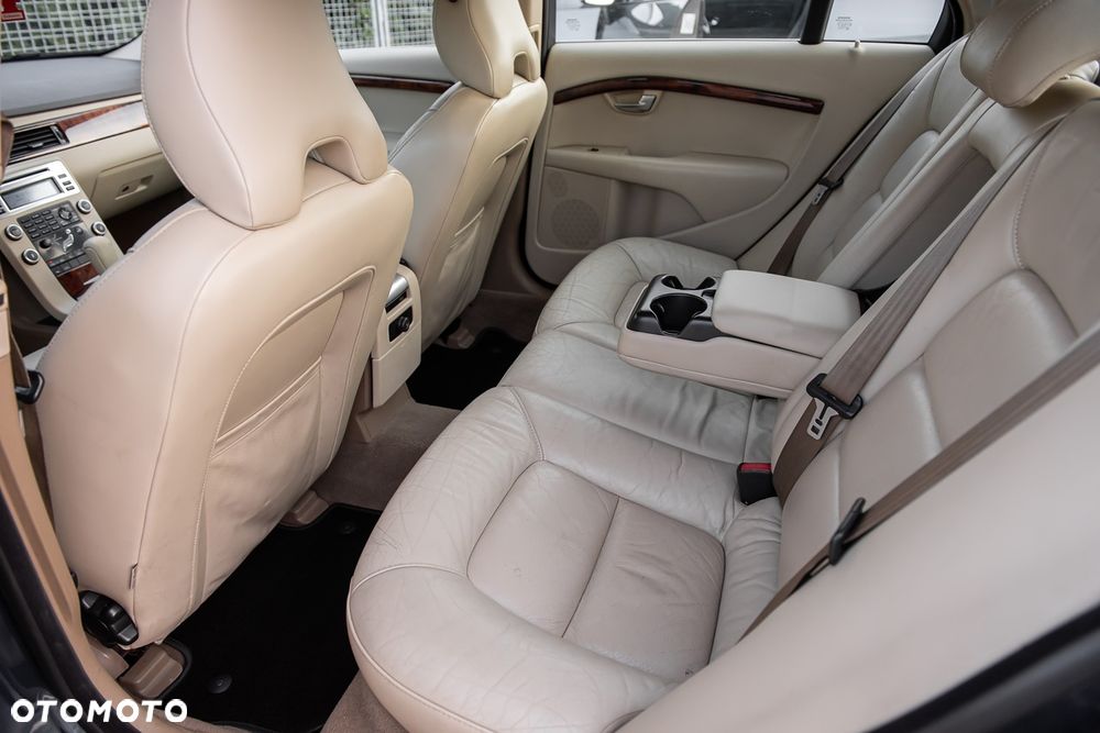 Volvo S80 2.4D Summum - 22