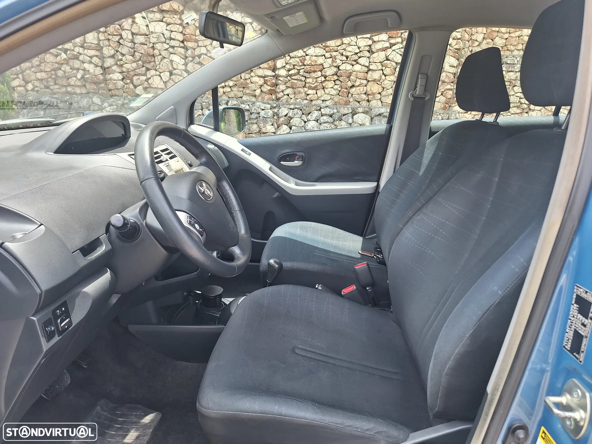 Toyota Yaris 1.0 VVT-i Sol High Pack MMT - 13