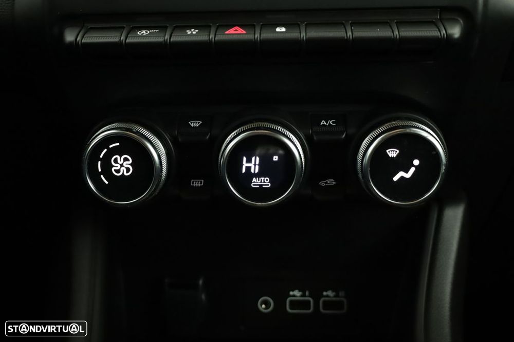 Renault Captur 1.0 TCe Techno Bi-Fuel - 13