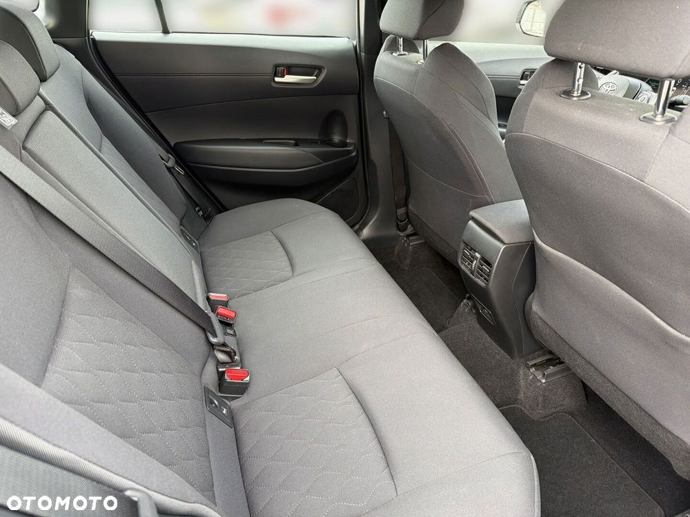 Toyota Corolla Cross - 11