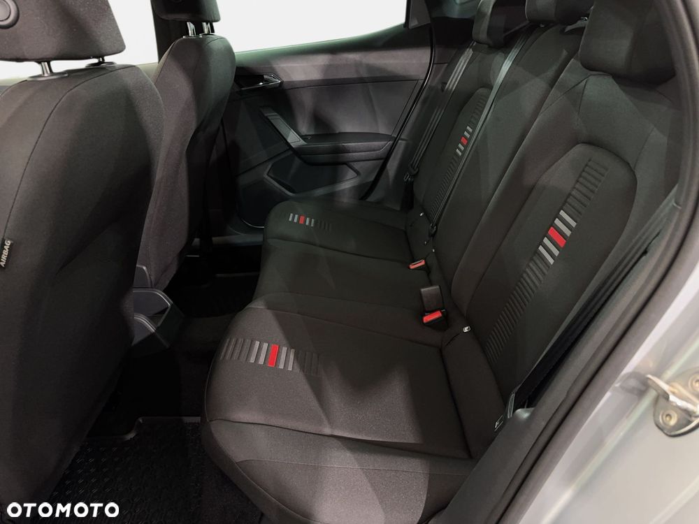Seat Arona - 13